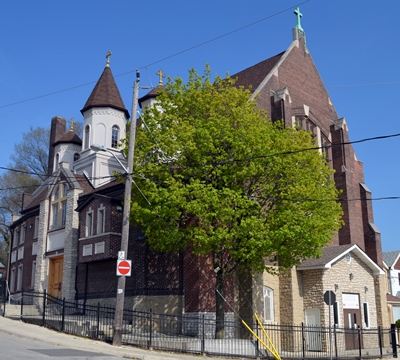 Biserica - exterior